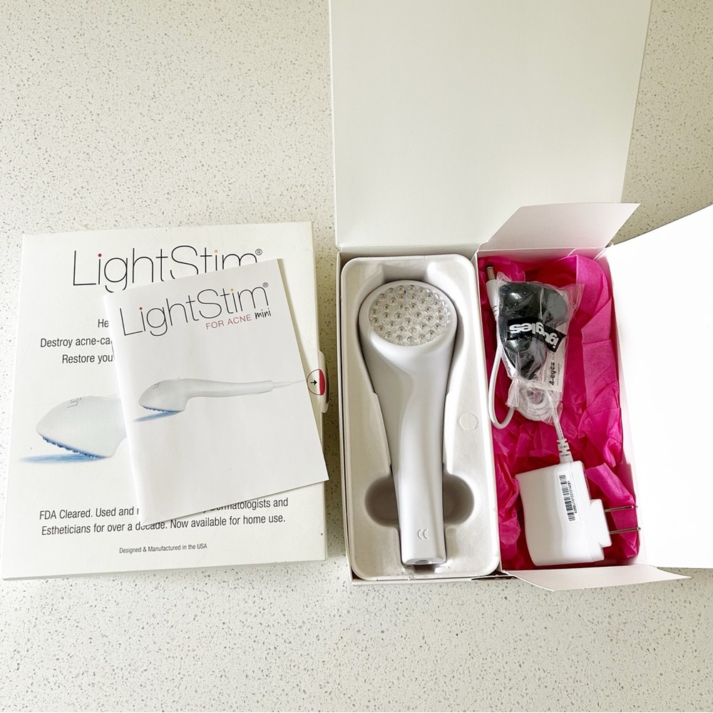 LightStim White Acne & Blemish Skincare Device